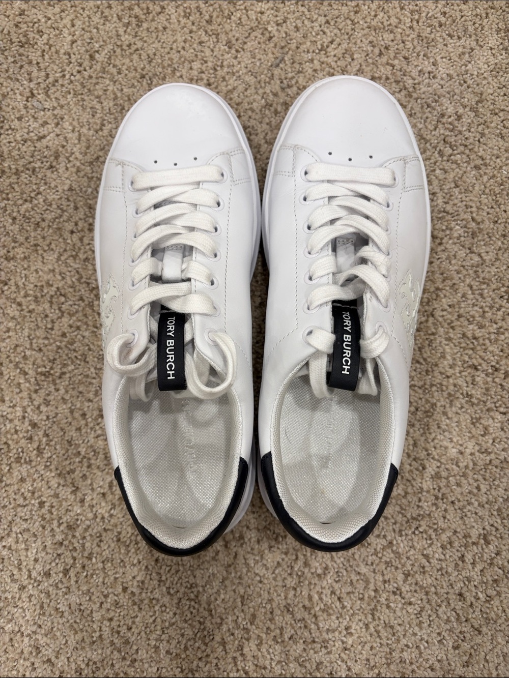 Tory Burch women’s 7 White/Navy Leather Low-Top Sneakers - Picture 5 of 8